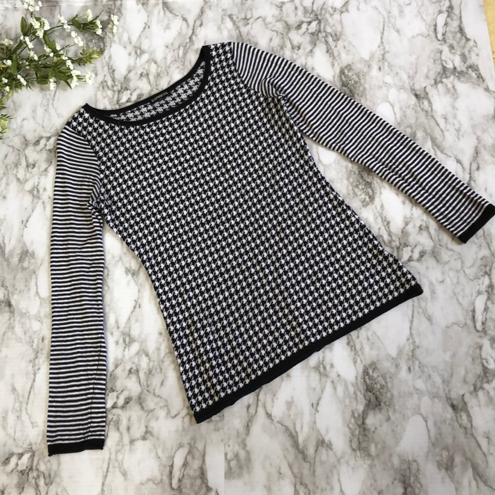 Express Black and White Women’s Top Size Small